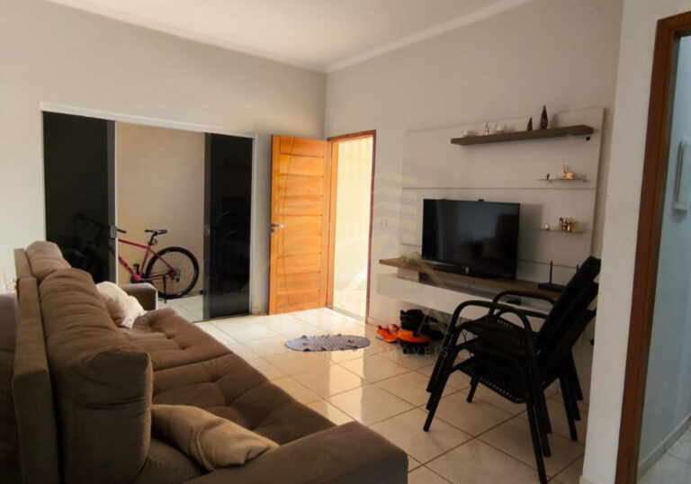 casa a venda em mirassol no bairro regissol 2 por 330 mil reais