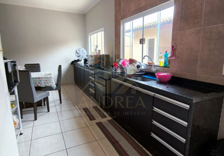 casa a venda em mirassol no bairro regissol 2 por 330 mil reais