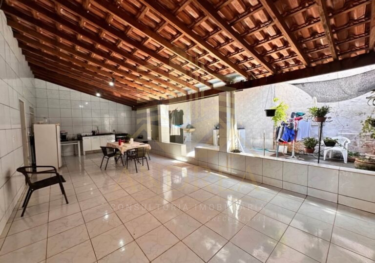 Casa a venda no bairro Celina Dalul em Mirassol / SP